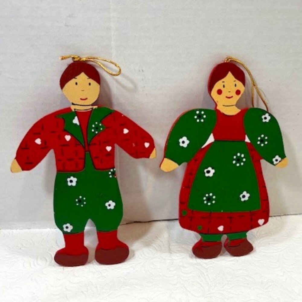 VTG Handmade Wooden Swiss Couple Hanging Christmas Ornament 6.5"x4.5"